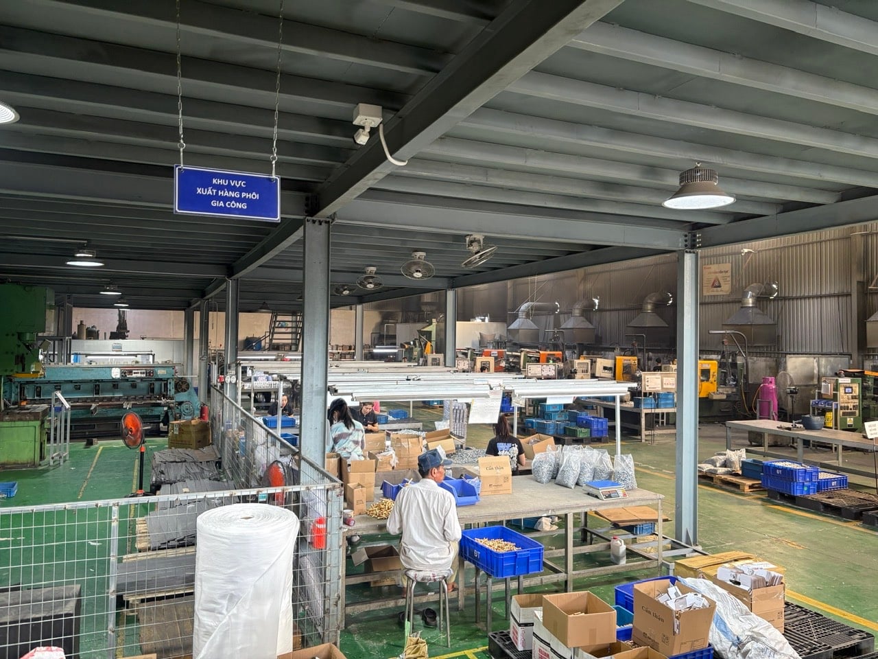 Quality inspection and packaging area.jpg